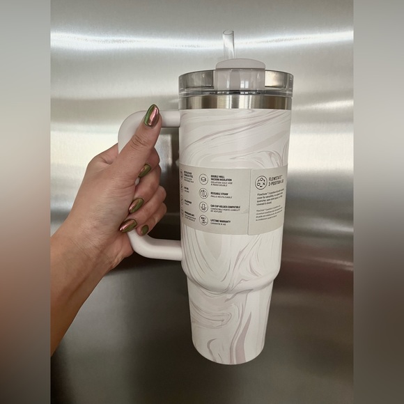 Stanley Quencher 30oz Rose Quartz Swirl - Picture 2 of 3